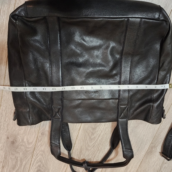 Berkely Leather Laptop Bag Black - Picture 7 of 16